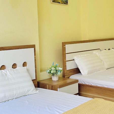 Kim Anh Hotel Ha Long Esterno foto